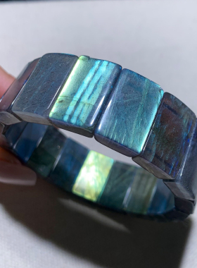 天然彩光拉长石手排冰种强光水晶