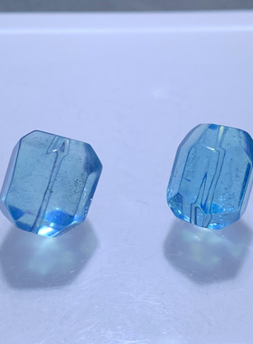 天然冰湛蓝海蓝宝随形雕刻件水晶