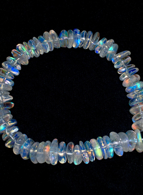 天然冰种马岛月光石随形手串饰品