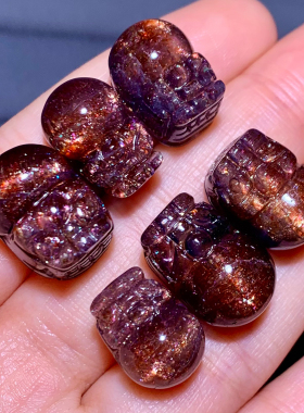 天然血滴堇青石貔貅吊坠水晶饰品