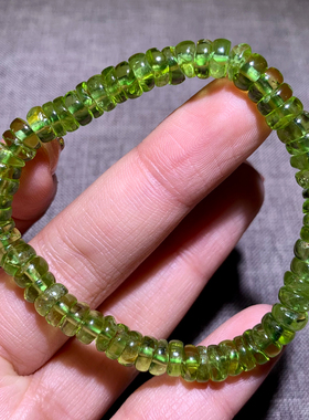 天然翠绿色橄榄石盘珠随形手链女