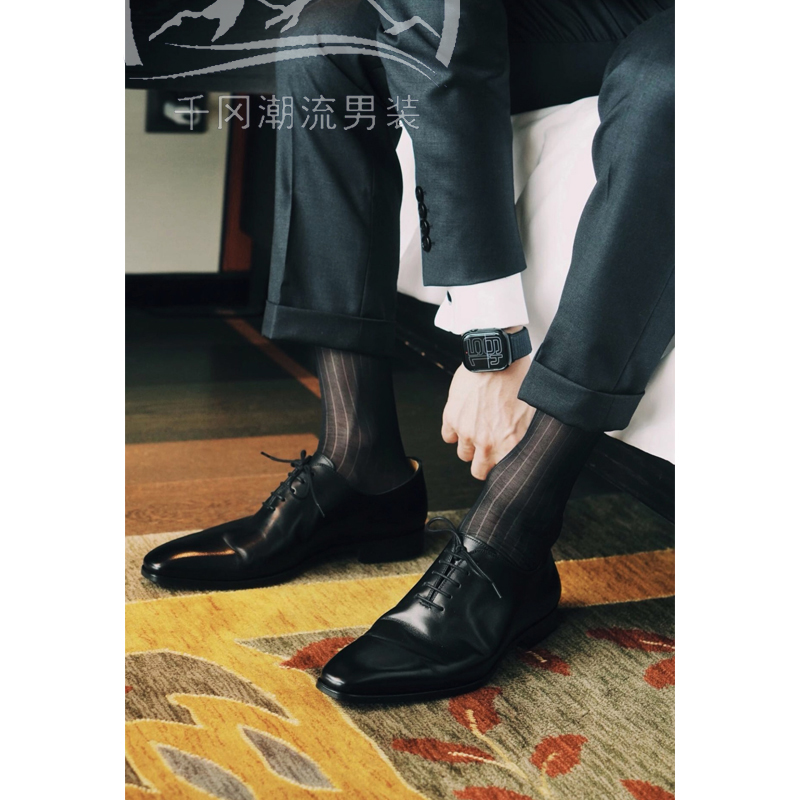 精英黑丝袜男士高筒条纹商务西装袜防勾丝锦纶冰丝透气酷感小腿袜 - 图1