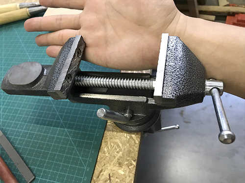 木工桌虎钳 小型重型台虎钳多功能旋转工作台虎夹核桃夹桌用台钳 - 图0