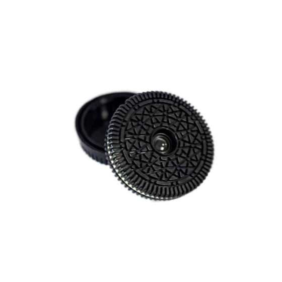Universal pan-focus lens for Sony E-mount mirrorless cameras
