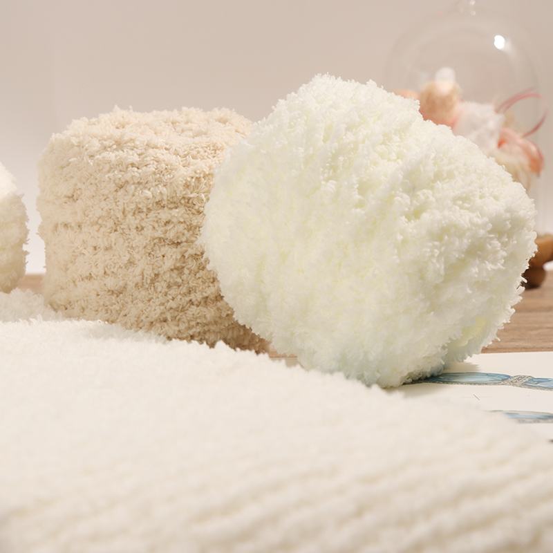 珊瑚绒毛线团织围巾超软粗线手工diy送女友自钩织专用女孩子亲肤 - 图0