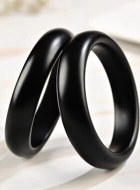 新疆和田墨玉多种款手镯油性非常好墨聚感十足羊脂玉级别