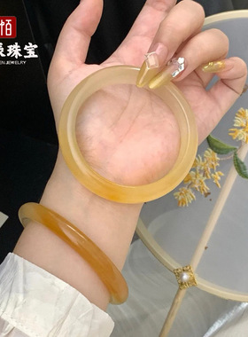 天然黄龙玉手镯冰种飘花玉镯石英岩玉石玉器半白半黄货源