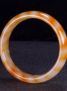 精品豹纹款高冰玉髓手镯冰种玛瑙玉镯