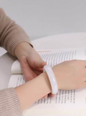 新疆和田白玉手镯女款 货羊脂玉镯子少女士旺夫真玉手镯女款饰品