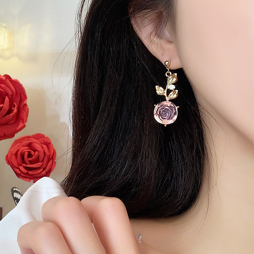 玫瑰之约~不对称花朵耳钉小众设计感高级2023年新款潮耳饰女耳夹 - 图0