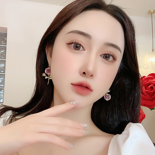 玫瑰之约~不对称花朵耳钉小众设计感高级2023年新款潮耳饰女耳夹 - 图2