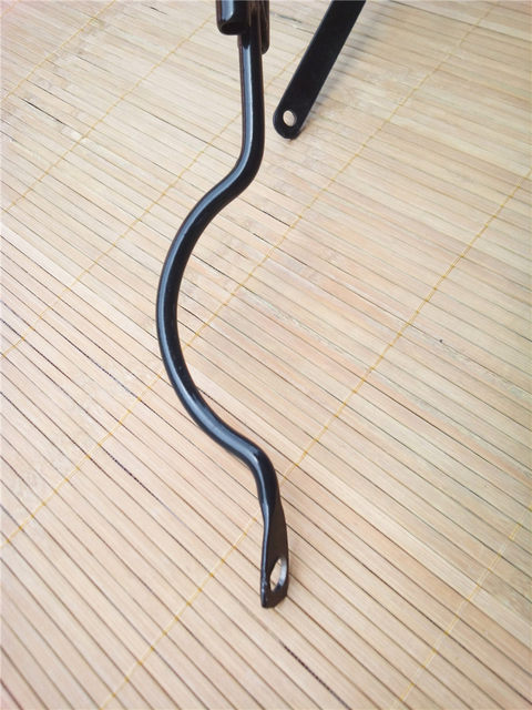 Bicycle rack can carry people's bicycles and cycling luggage