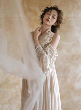 25孕妇写真照相馆复古主题新款法式油画褶皱洋装抹胸拍照服装摄影