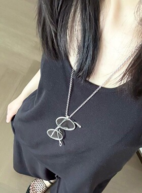 眼镜项链女小众设计感高级轻奢气质百搭毛衣链2026新款爆款配饰