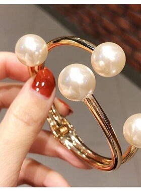 欧美不规则珍珠弹簧手镯女生复古金属质感手环时尚个性百搭手饰