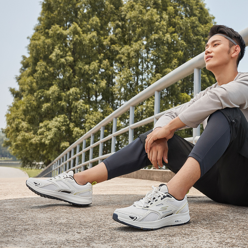 skechers斯凯奇正品奥莱春季男子休闲运动鞋-第3张图片-提都小院