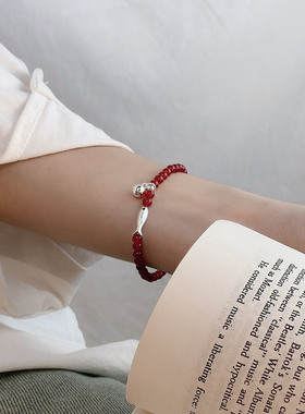 S925银红色玛瑙小鱼手链