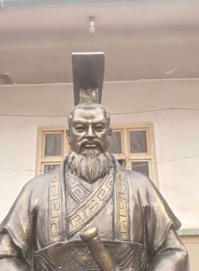 大型玻璃钢雕塑秦始皇景区仿铜