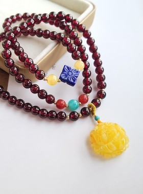 原创设计正品酒红石榴石三圈手链女搭配天然蜜蜡吊坠水晶多圈手串