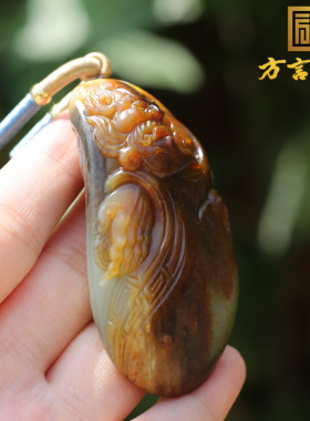 新疆黄沁栗黄白玉籽料财神手把件