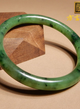 老坑料碧玉猕猴桃色55mm精品镯子