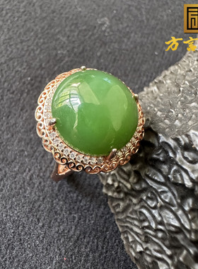 美滋滋方言和田玉精品佩戴俄料老坑碧玉辣绿925银镶玉戒指O