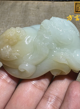重磅方言新疆和田玉老坑且末高脂高糯羊脂白带糖子母兽貔貅摆件S6