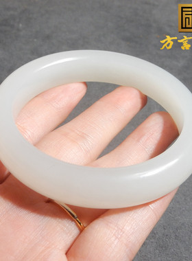 且末暖白玉油润细腻内径55mm手镯