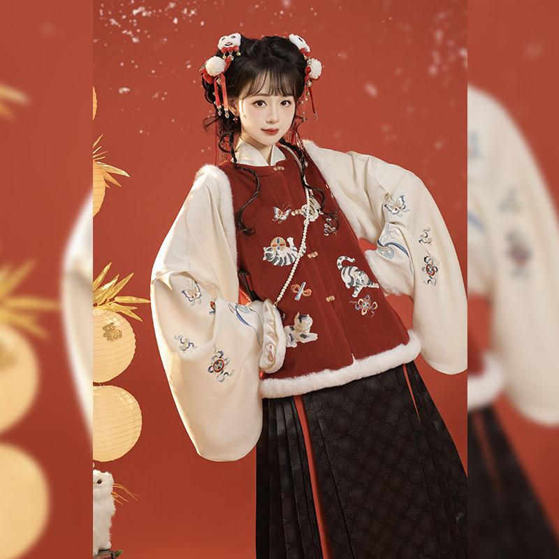 梦屿盛原创【猫里喵气】明制汉服女中国风刺绣比甲马面裙拜年服冬,淘宝优惠券,粉丝福利购,淘宝优惠卷