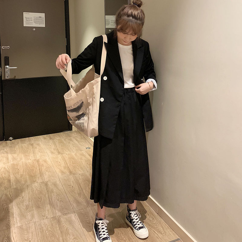 LULU 暗黑系百搭质感好半身裙百褶裙 山本耀司风一年四季都好穿 LULU 暗黑系百搭质感好半身裙百褶裙 山本耀司风一年四季都好穿