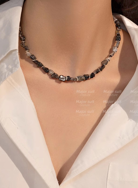 天然石黑色串珠链配饰2025新款爆款轻奢高级感颈链锁骨链日常百搭