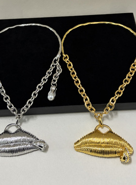 欧美重工轻奢名媛风夸张条纹嘴唇吊坠项链时髦气质高级感项圈颈饰