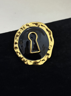 法式复古轻奢高级感褶皱不规则圆形滴油锁孔戒指时尚气质开口指环