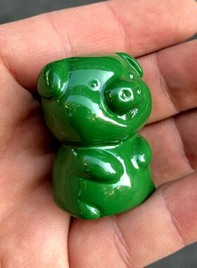 绿色实木雕刻小猪摆件
