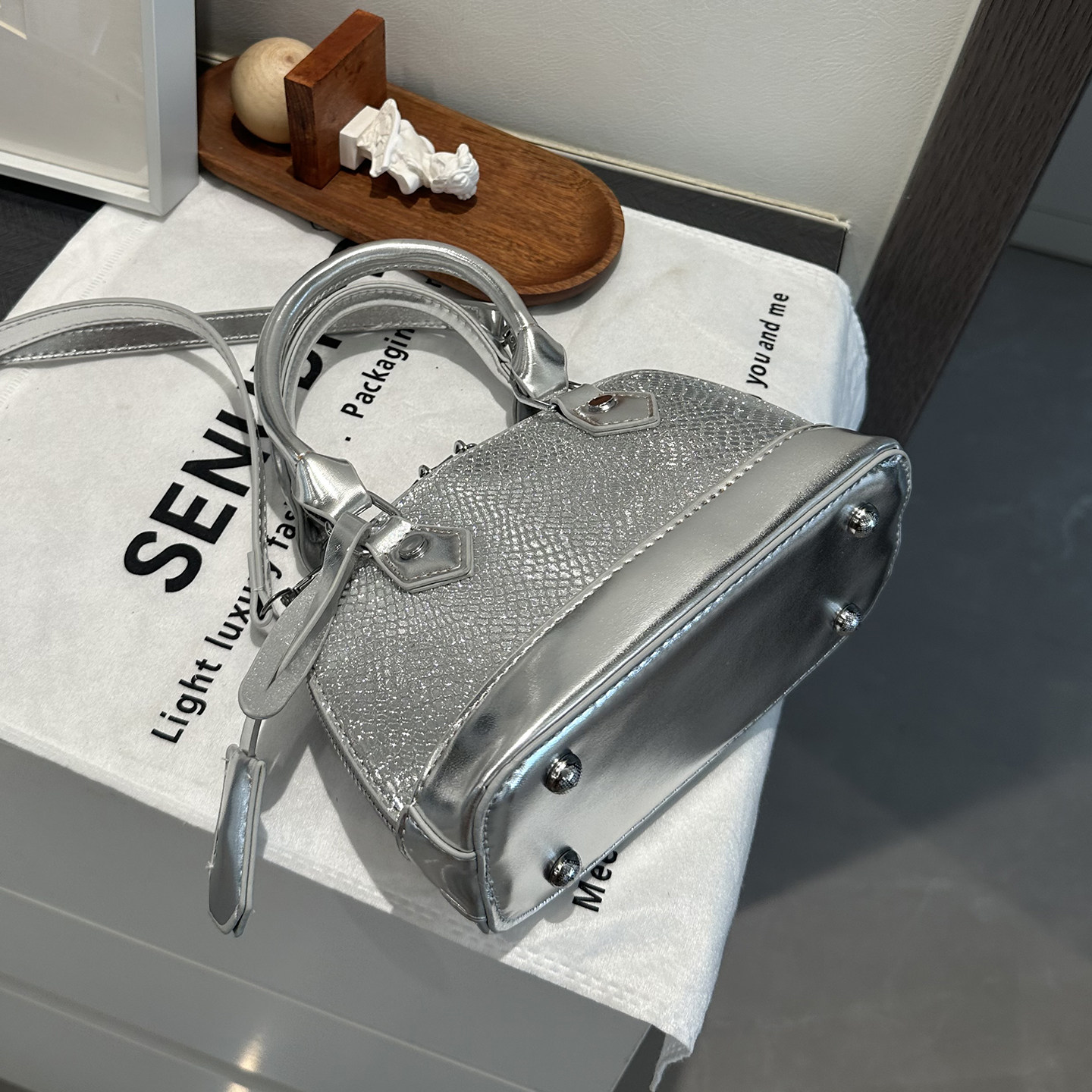 左杏银色包包单肩包斜挎包韩版手提2025新款时尚贝壳包通勤包包,淘宝优惠券,粉丝福利购,淘宝优惠卷