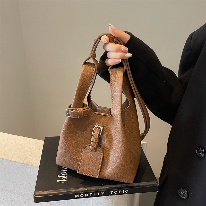 超火菜篮子手提包包女2026新款秋冬外出小拎包复古通勤斜挎水桶包,淘宝优惠券,粉丝福利购,淘宝优惠卷