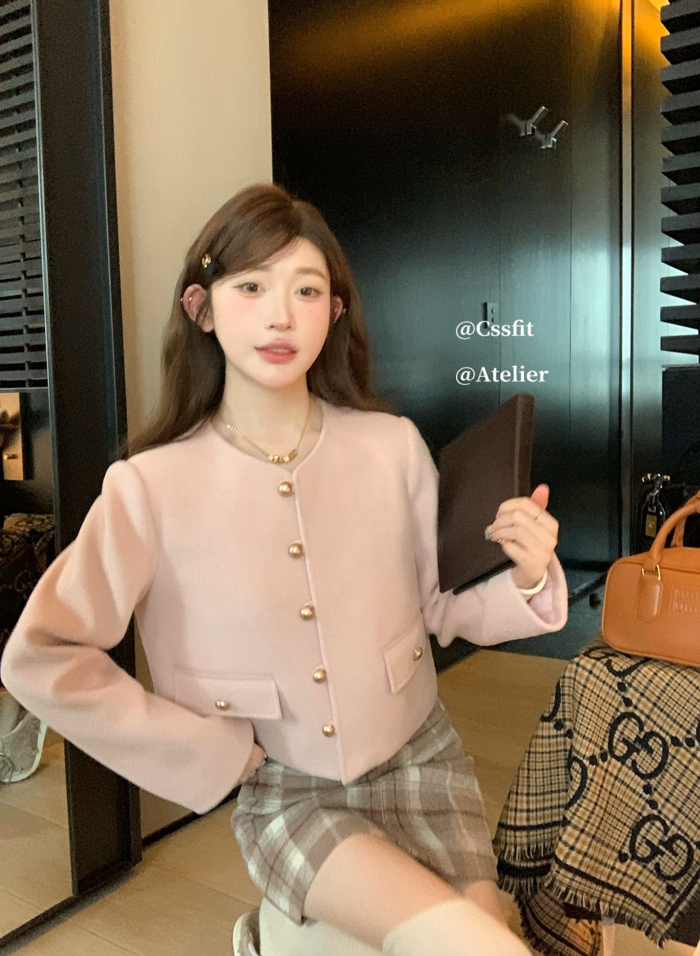 迟伞伞 樱桃奶酒 软糯粉色小香风夹棉外套短款格纹半身裙套装女,淘宝优惠券,粉丝福利购,淘宝优惠卷