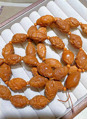 天然橄榄核雕刻财神单圈一条