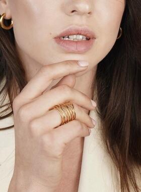 日韩时尚新款细线条时髦戒指钛钢镀18K金指环春夏新款显气质INS风