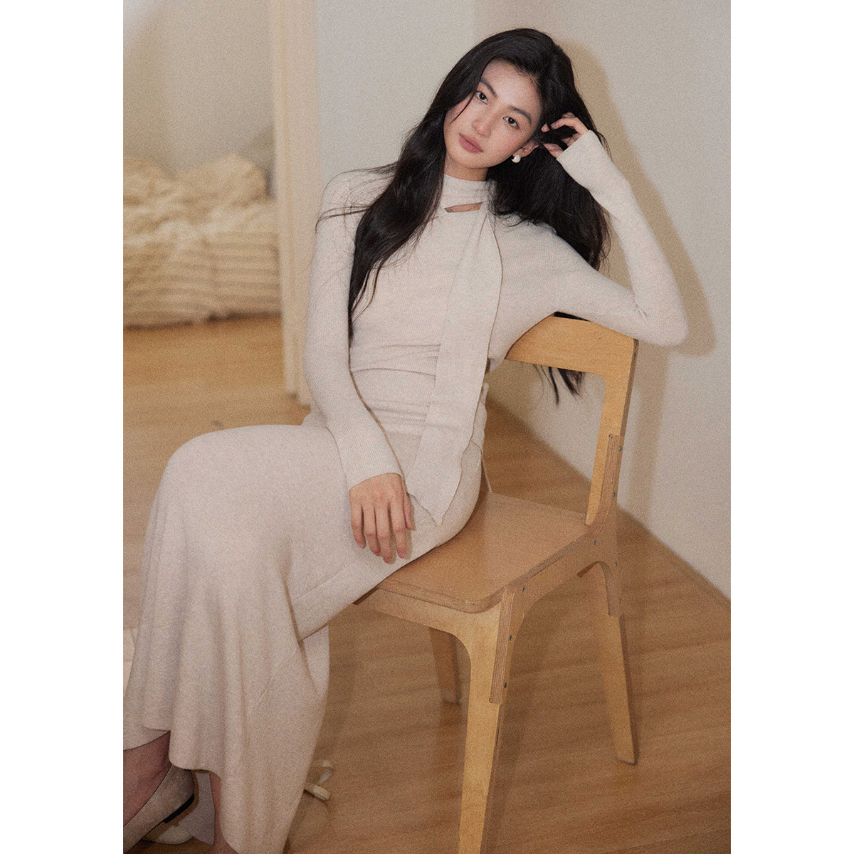 贰羊设计【安岚】法式温柔气质围巾领上衣高腰半身裙修身针织套装,淘宝优惠券,粉丝福利购,淘宝优惠卷