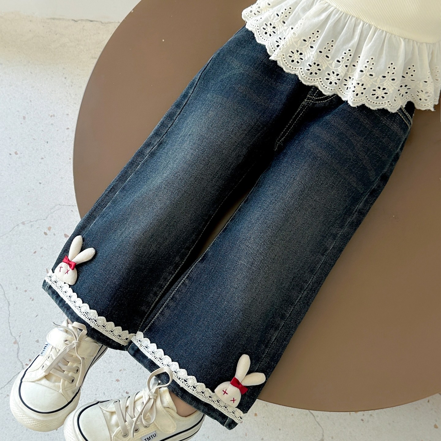 春装女童花边牛仔裤2026新款中小童宝宝宽松阔腿长裤百搭直筒裤子,淘宝优惠券,粉丝福利购,淘宝优惠卷