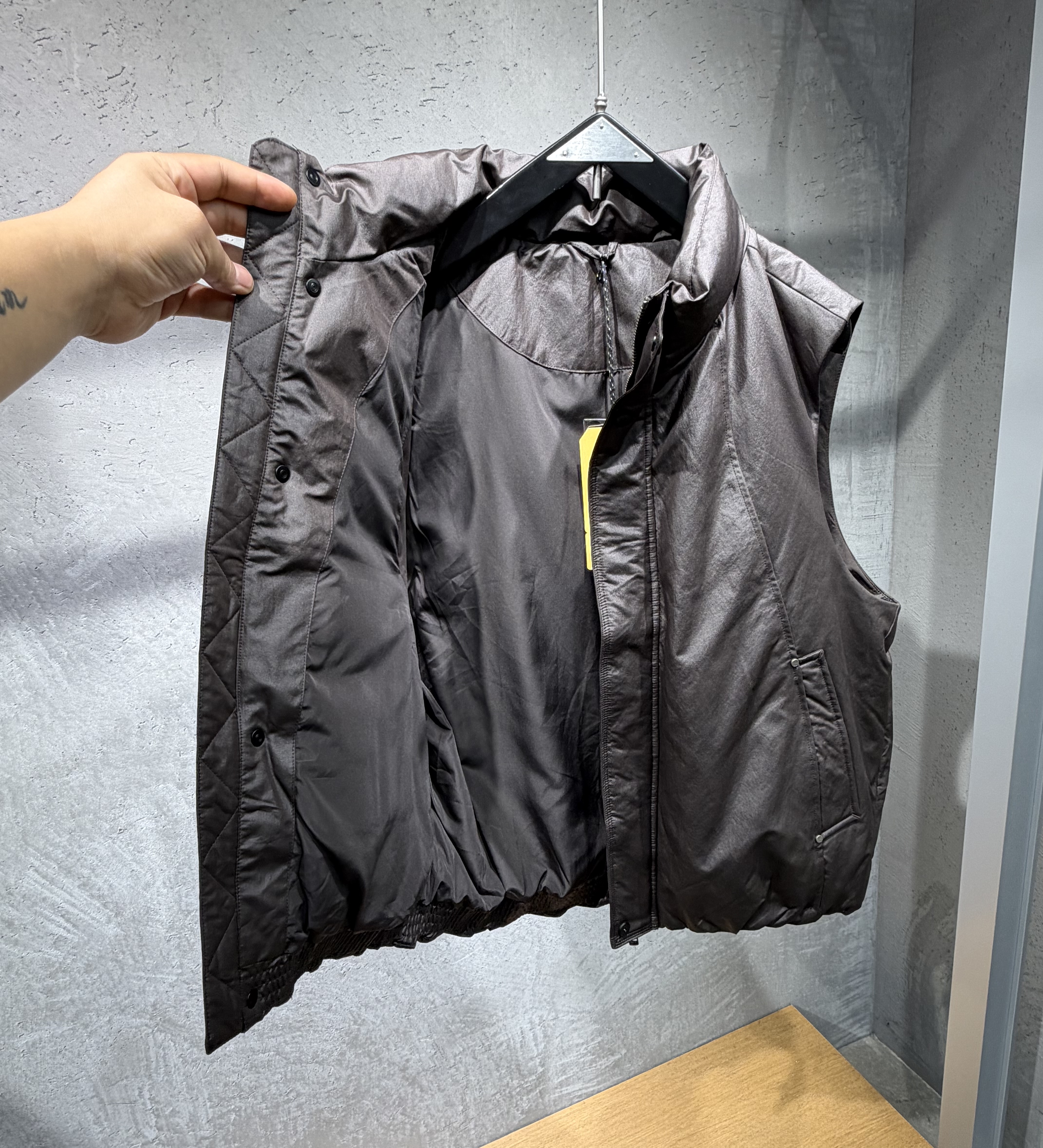 2026 Winter New Men's Stand Collar Sleeveless Down Vest Simple and Versatile Casual Loose Warm Waistcoat Top