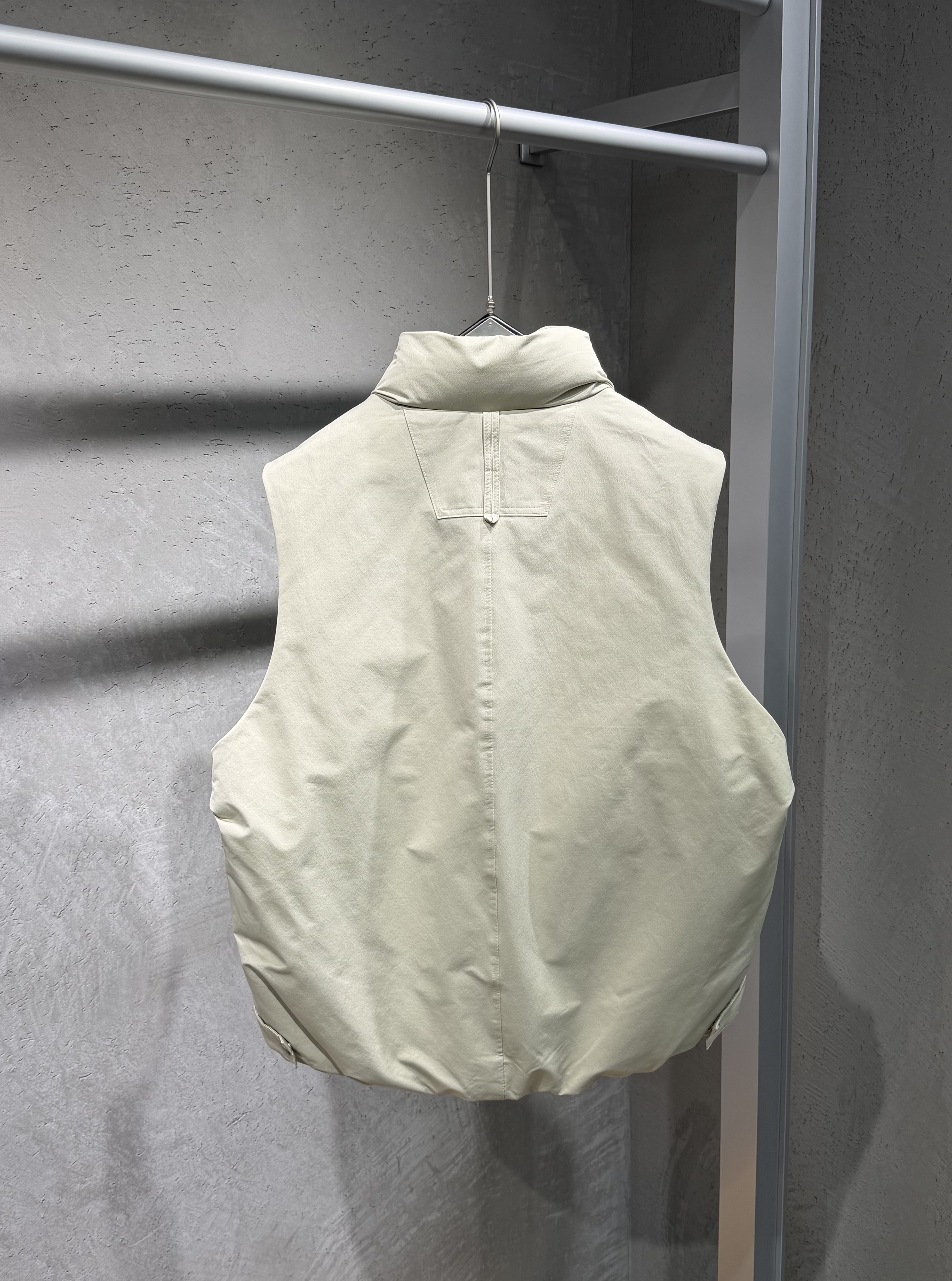 2026 Autumn and Winter New Men's Stand Collar Sleeveless Down Vest Jacket Simple and Versatile Casual Waistcoat Top