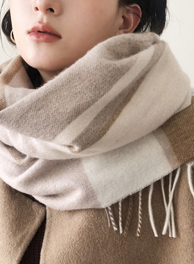 2025新款羊毛保暖围巾女秋冬季拼色格子围脖长款流苏围巾轻奢高级