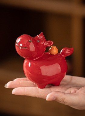 创意马上有钱陶瓷马摆件招财红色