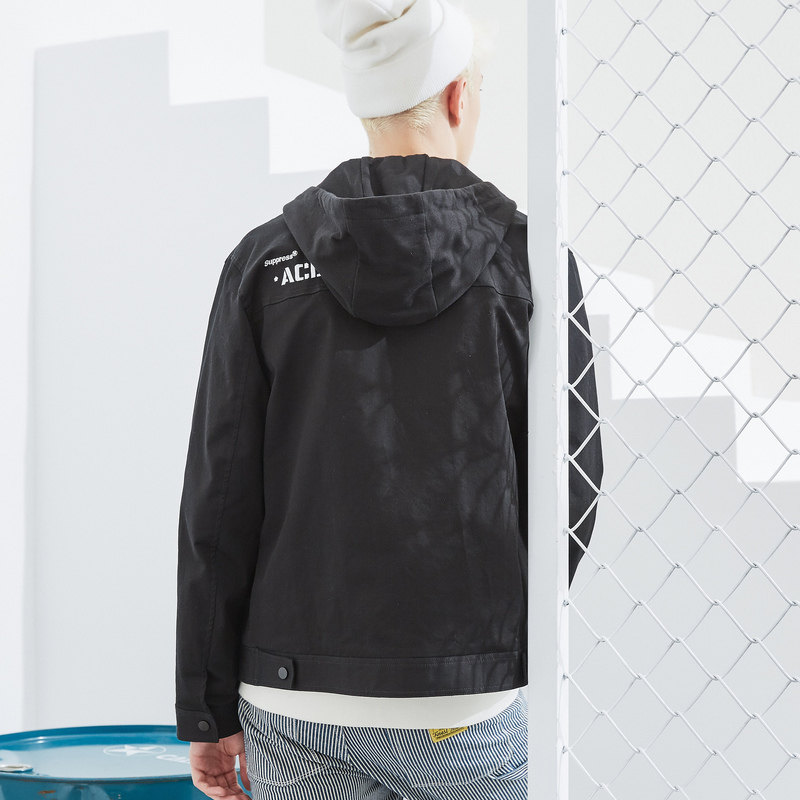  美特斯邦威华祥夹克