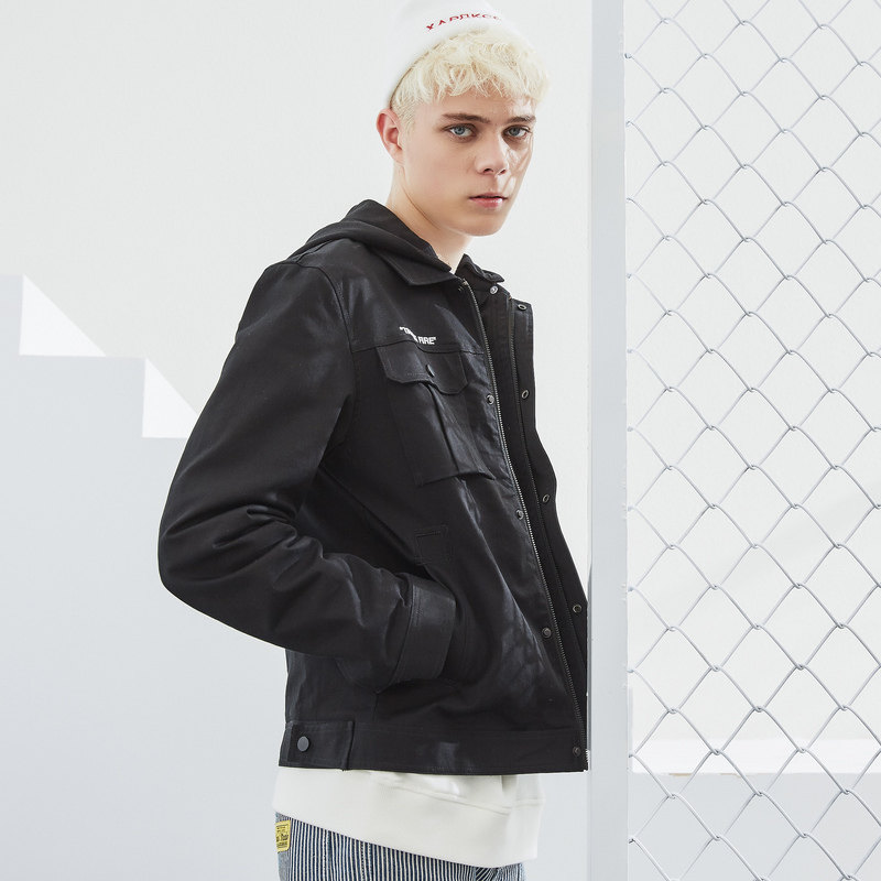  美特斯邦威华祥夹克