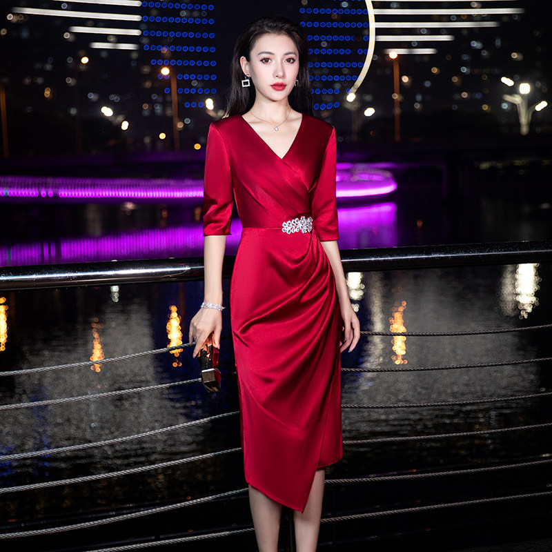晚礼服女2023新款高级中长款高端轻奢小众气质高贵红色宴会连衣裙_虎窝淘