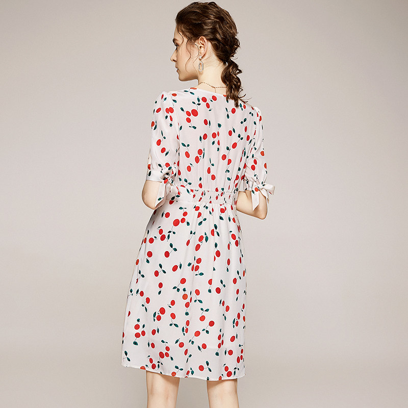 纤缤2020夏季新款淑女风v领连衣裙 纤缤连衣裙