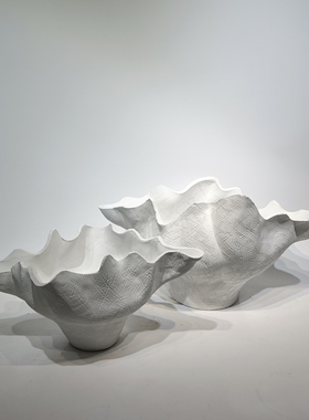 北欧风异形陶瓷电视柜茶几花器